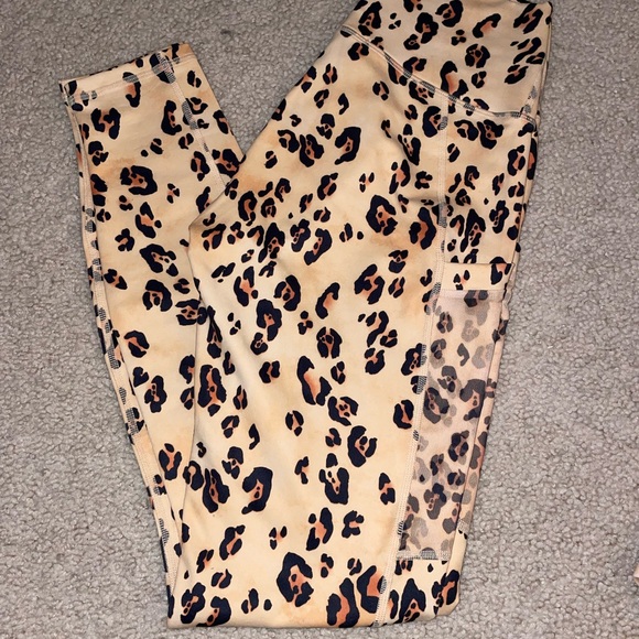 FABLETICS two piece workout set - Picture 6 of 8